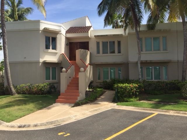RE/MAX real estate, Puerto Rico, Vega Alta, Cond. Lakeside Villa