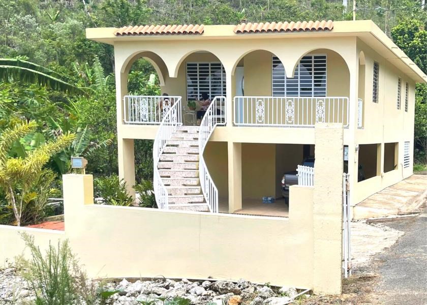 RE/MAX real estate, Puerto Rico, Ciales, 4 Bedroom home with 8 acres of Land