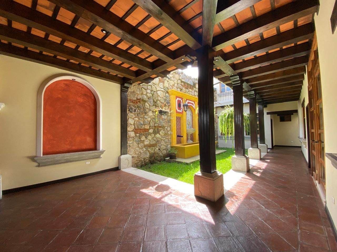 Remax real estate, Guatemala, San Miguel Dueñas, 5731 - HOUSE FOR SALE IN HACIENDA EL COMENDADOR - CM