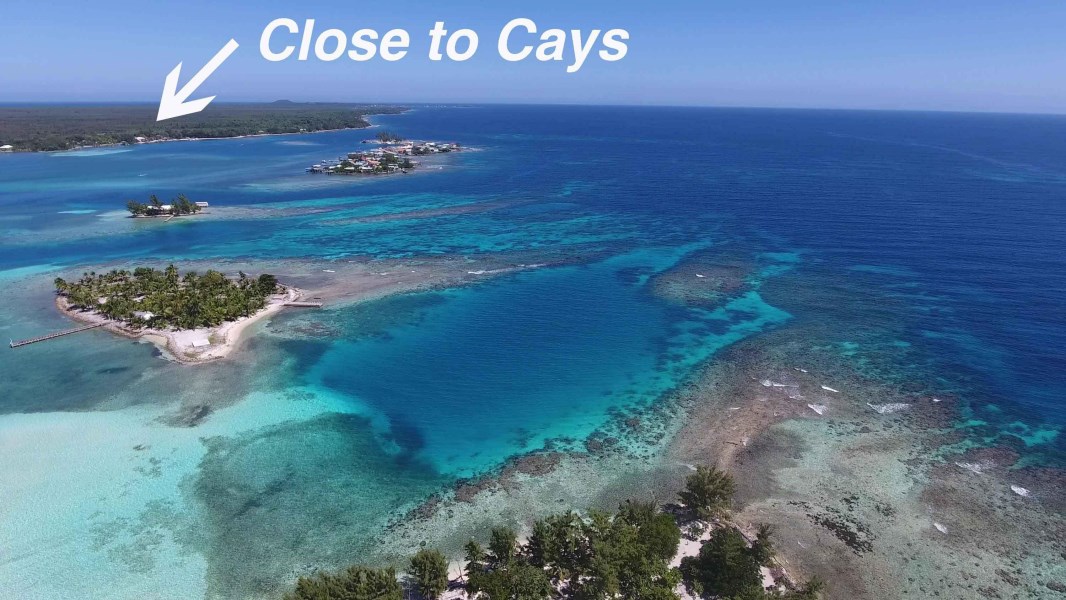 Reef Point Near Utila Cays L16sandy Beach Dock Slip Dream - Utila Honduras