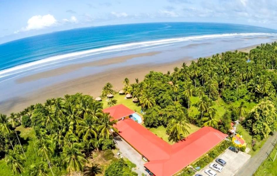 Remax real estate, Panama, Alanje, Hotel in Playa Las Lajas - Chiriquí 