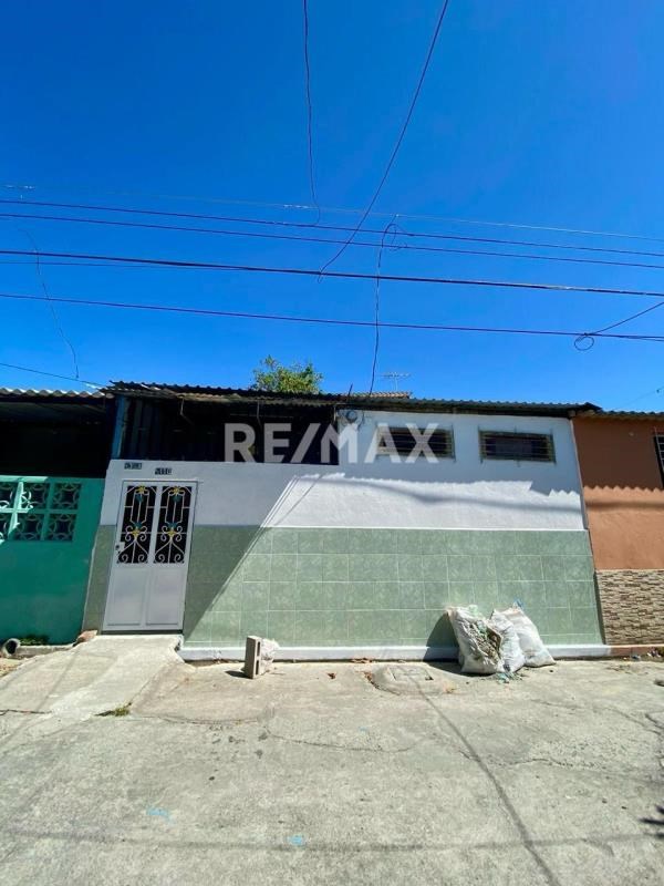 Remax real estate, El Salvador, Soyapango, CASA EN JARDINES DE MONTE BLANCO (SOYAPANGO)
