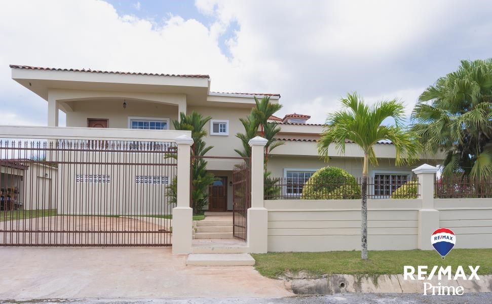 Remax real estate, Panama, Anton - Rio Hato, EXCLUSIVE MULTIFAMILY HOUSE IN SANTA CLARA BEACH