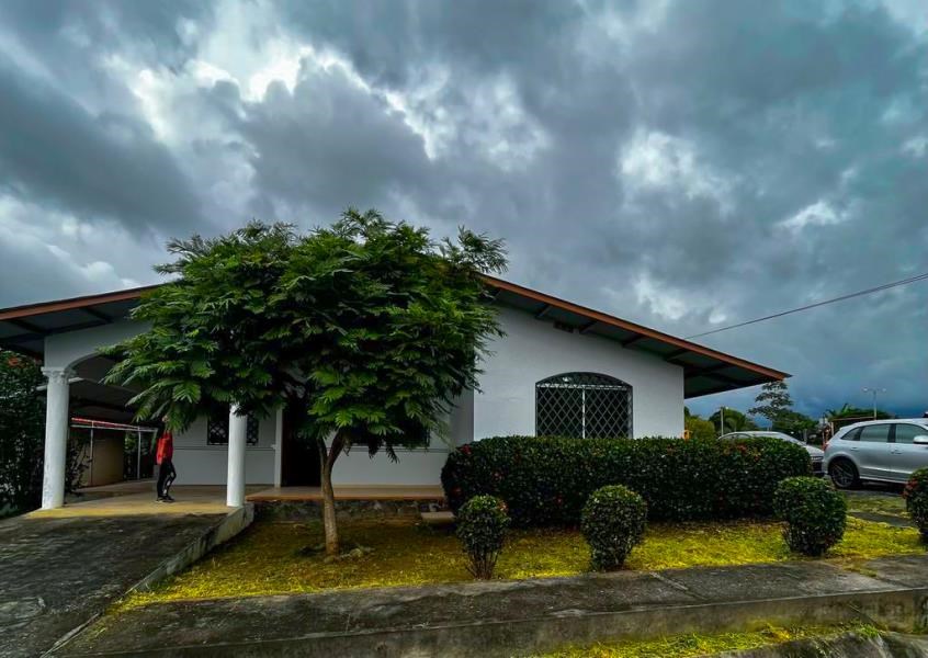 Remax real estate, Panama, Chiriqui Montaña - David, House for sale located in Los Algarrobos, David