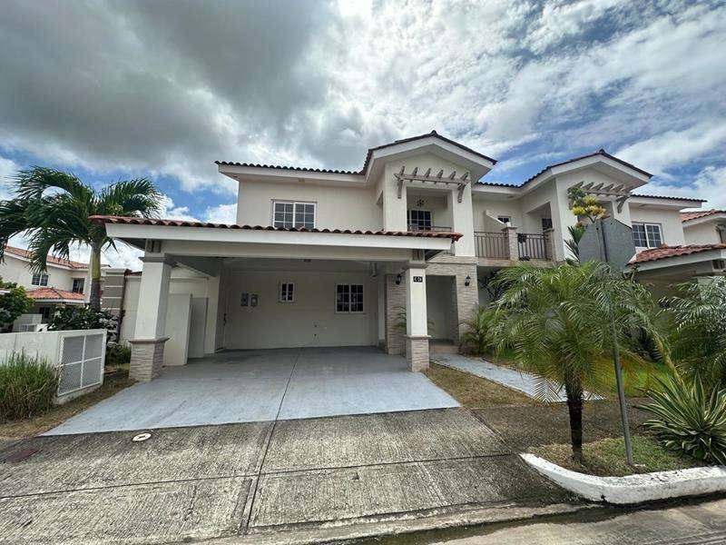 HOUSE FOR SALE IN PH RESERVA DE VERSALLES (OF) 