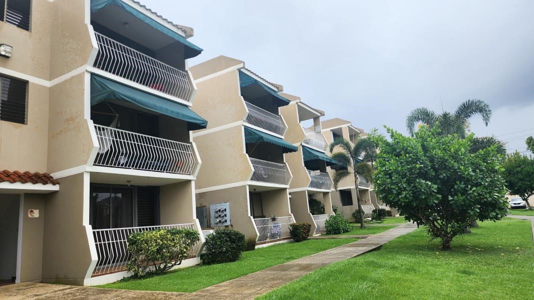 RE/MAX real estate, Puerto Rico, Caguas, Apartment for Sale in Cond. Paseo Degetau, Caguas.