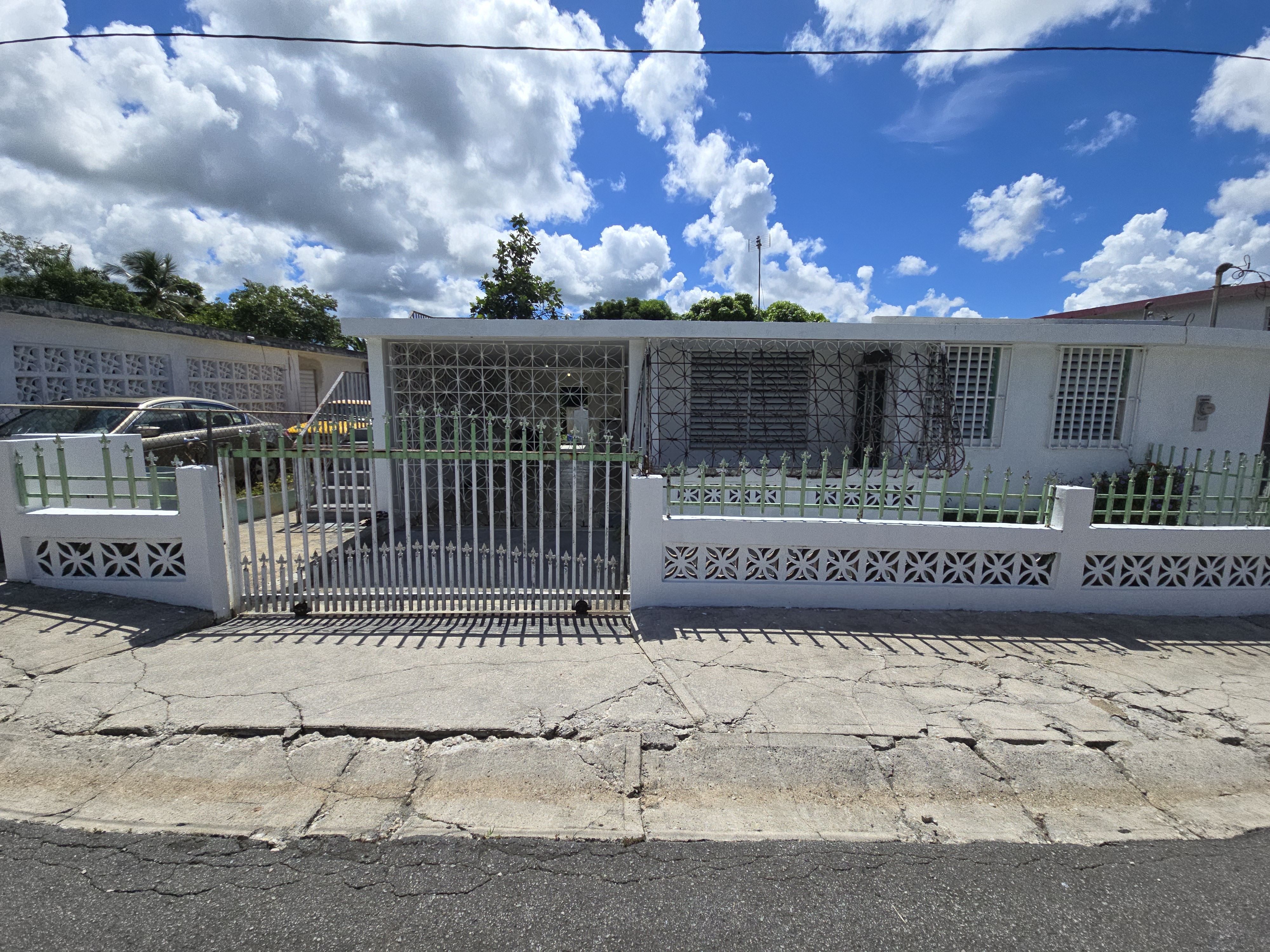 RE/MAX real estate, Puerto Rico, Juncos, Your next investment or ideal home! 