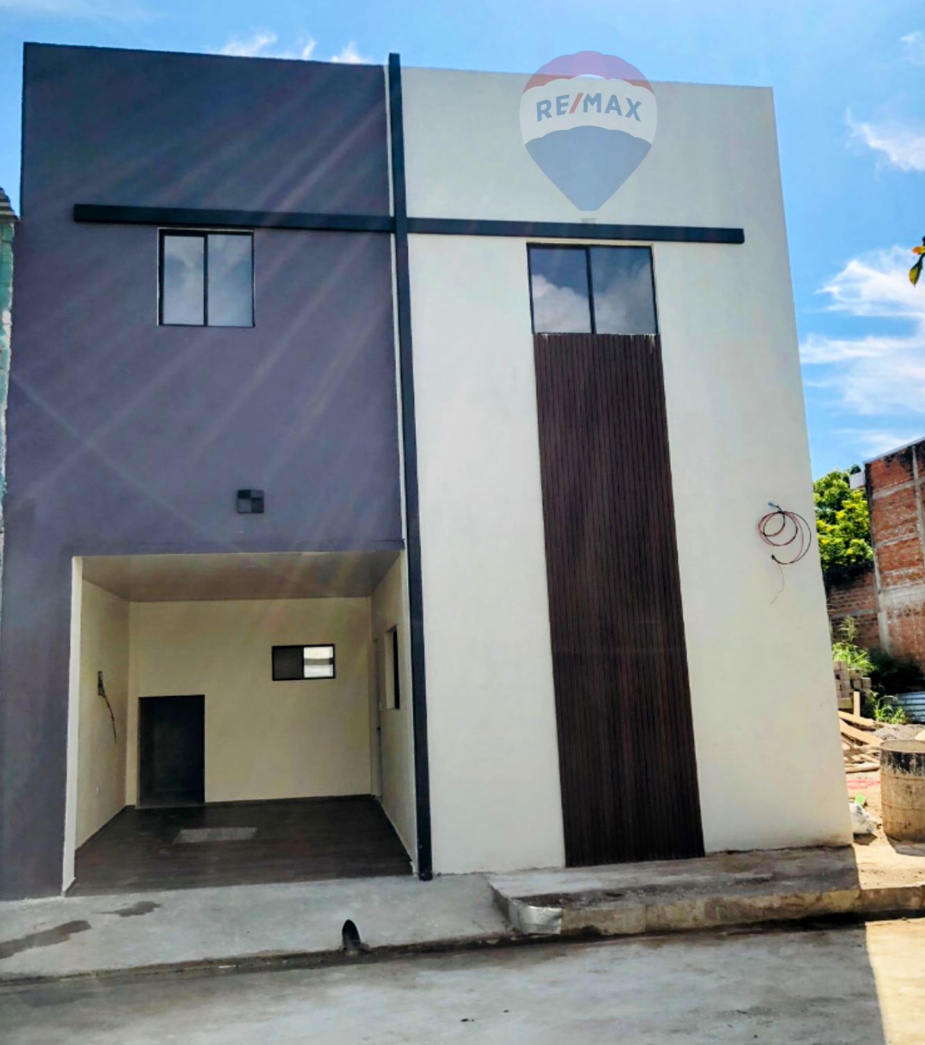 NEW HOUSE FOR SALE RESIDENTIAL SAN FERNANDO, SANTA ANA 