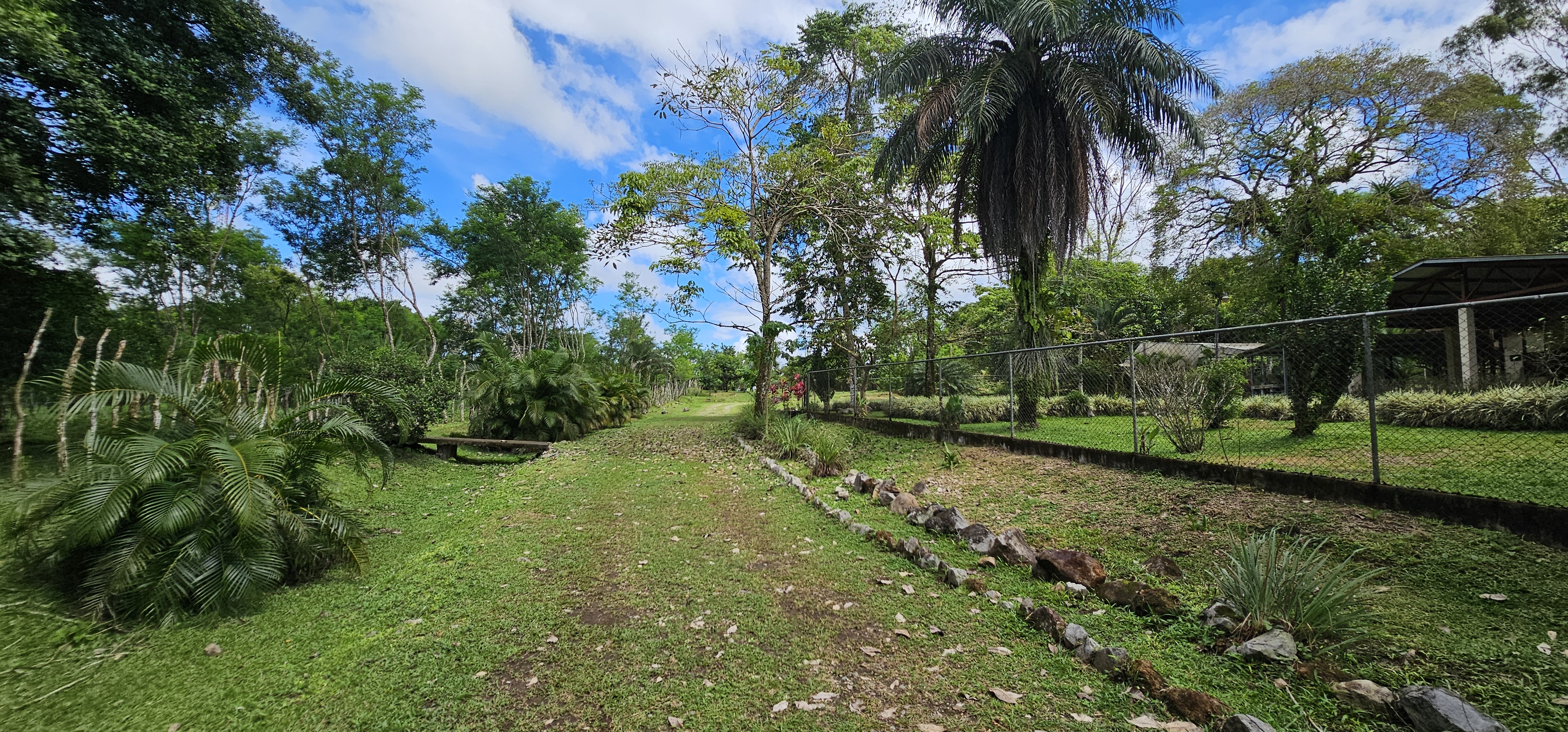 Amazing Farm in Bugaba San Vicente with house and river