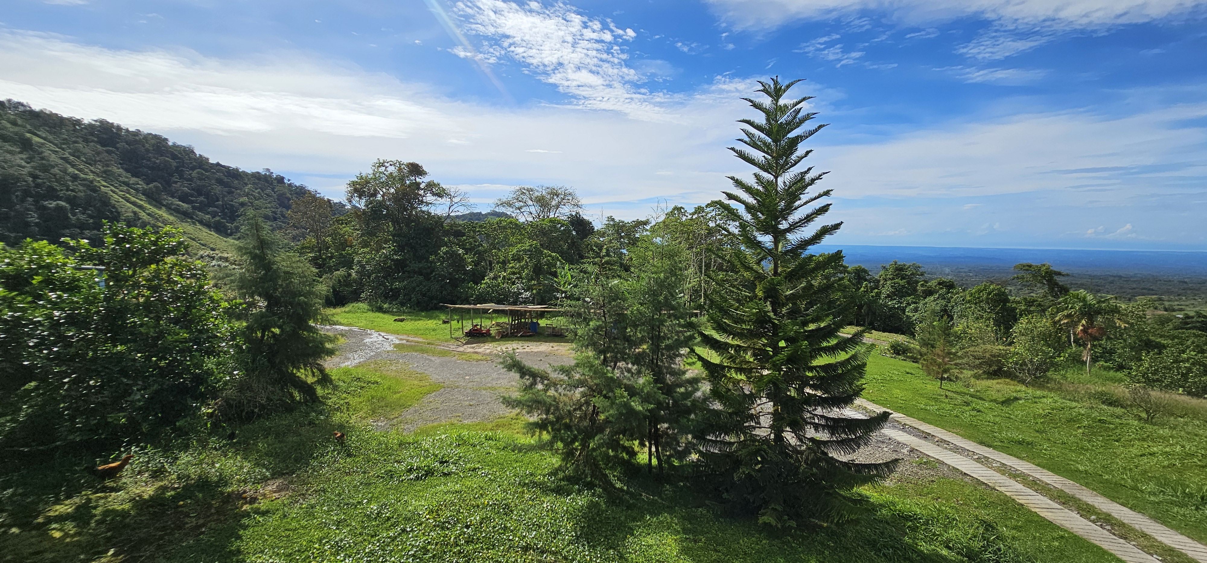 Remax real estate, Panama, Chiriqui Montaña - David, 163-Hectare Titled Agricultural Farm for Sale Perfect for Farming Tourism and Exclusive Residential Development