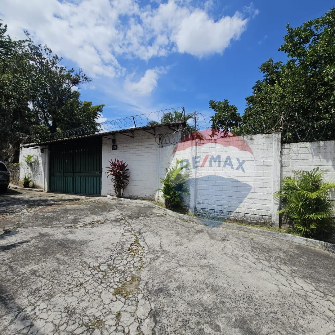 RE/MAX real estate, El Salvador, San Salvador, HOUSE FOR RENT FOR COMMERCIAL USE WITH LAND, QUINTA MARIA IN FRONT OF TOPAZ INDUSTRIES