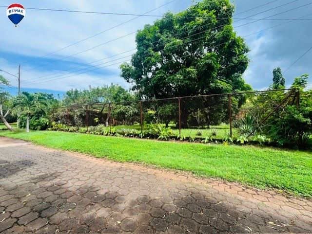 Remax real estate, Nicaragua, Granada, Lot For Sale in Exclusive Reparto San Juan, Granada.