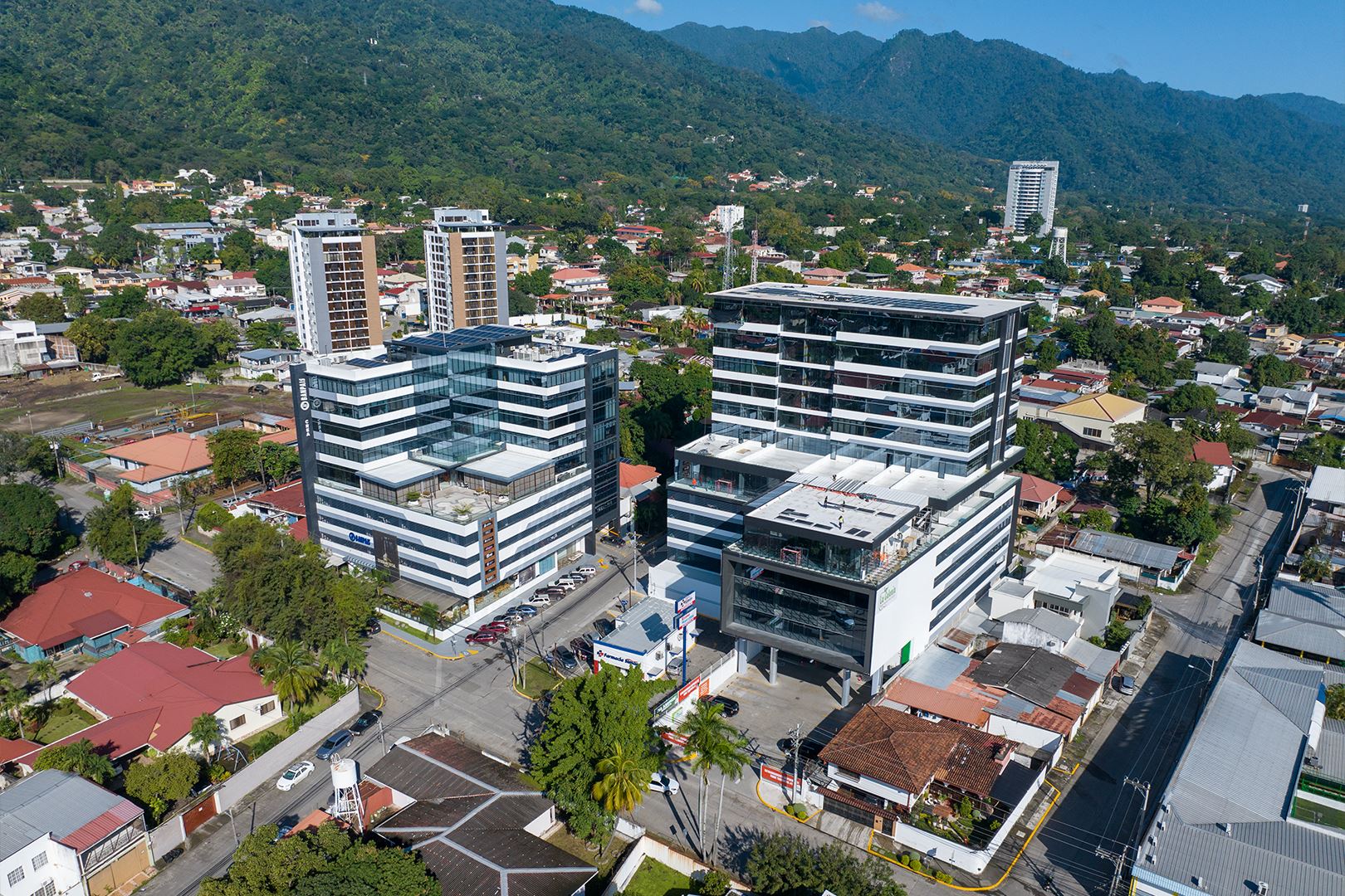 RE/MAX real estate, Honduras, San Pedro Sula, Commercial Space for Rent in Terravista Plaza Tower II