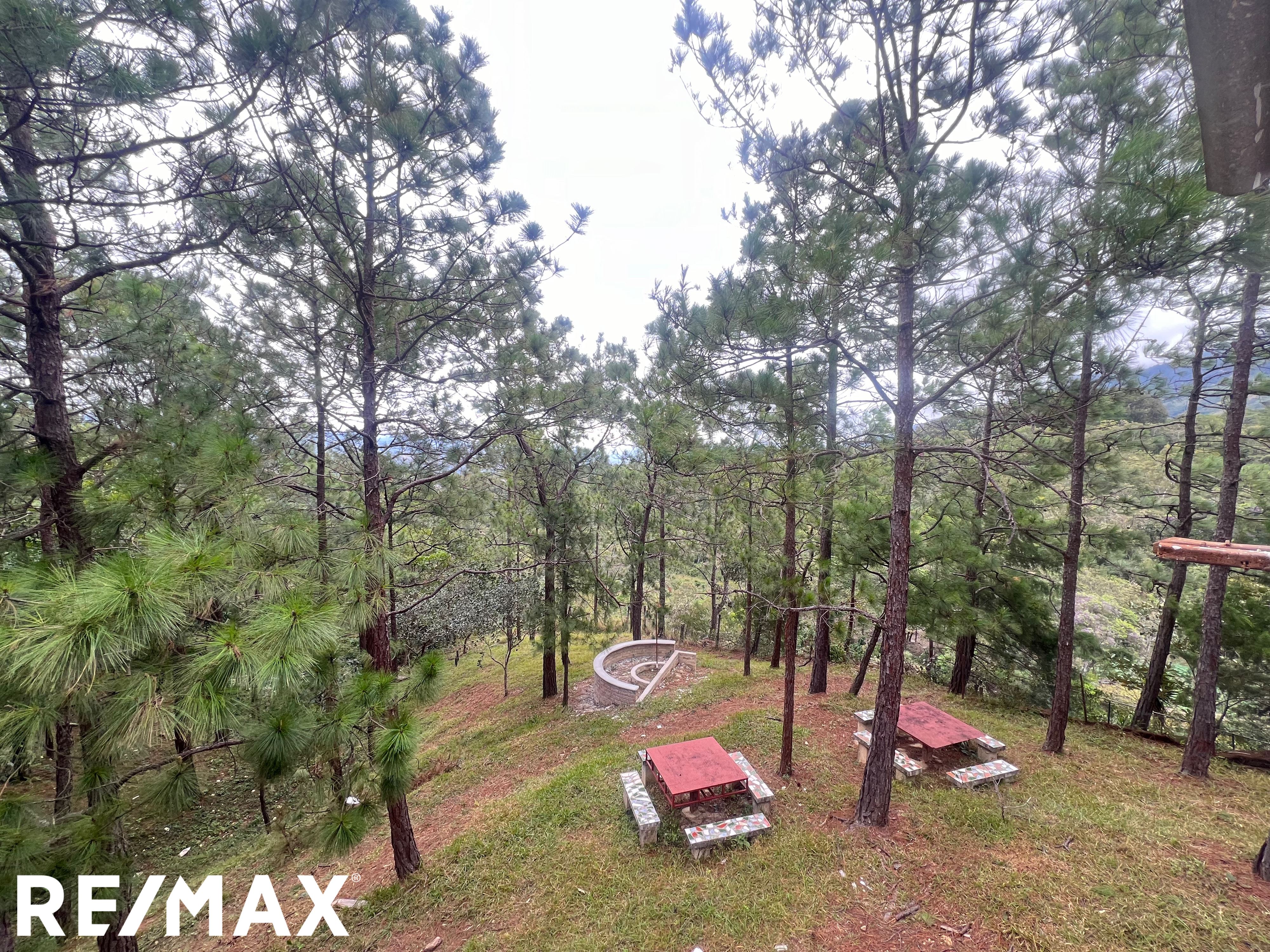 CHALATENANGO, SAN IGNACIO. FOR SALE RECREATIONAL PROJECT, 12 CABINS.