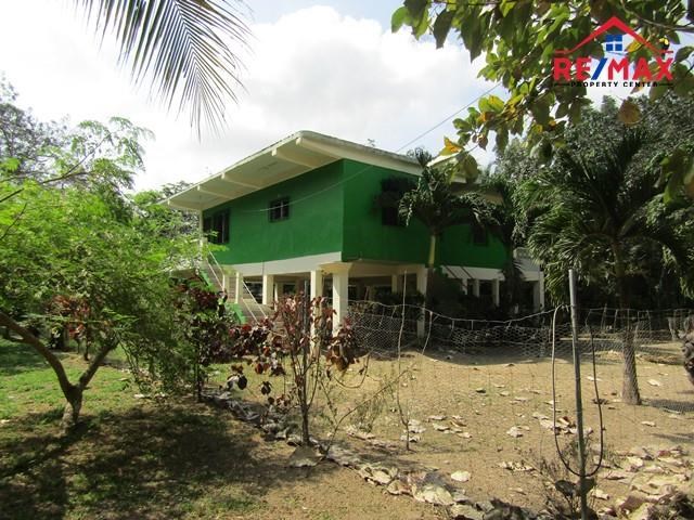 (#2210) – A RIVERSIDE, 2 BEDROOM HOUSE LOCATED NEAR TO BULLET TREE FALLS, CAYO DISTRICT.