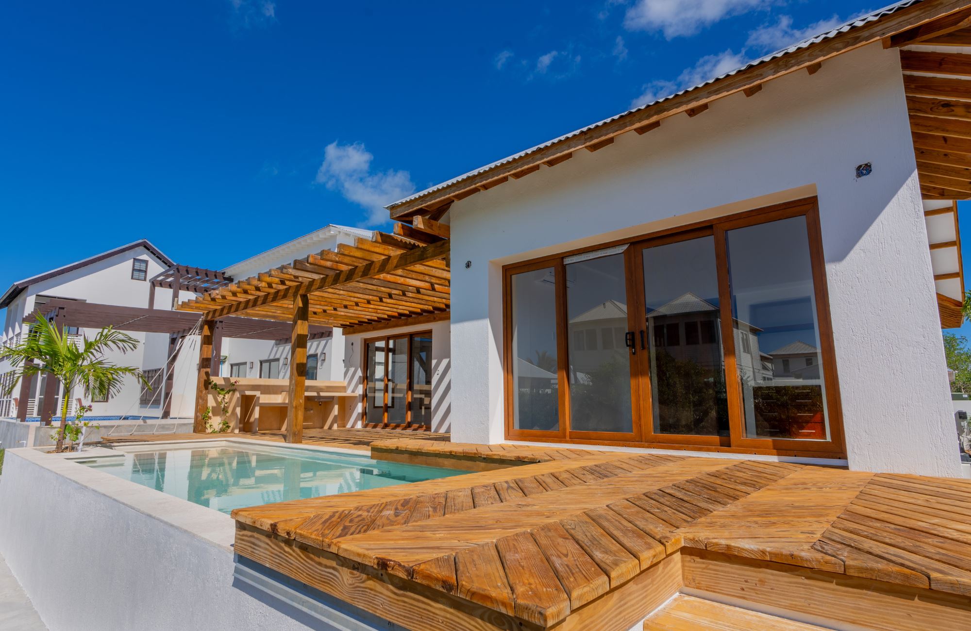 Remax real estate, Belize, San Pedro, Mahogany Bay 5 Bedroom Waterfront Villa with Pool