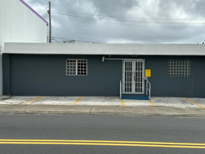RE/MAX real estate, Puerto Rico, Bayamon, Commercial Premises Ave. Main Urb. Santa Rosa
