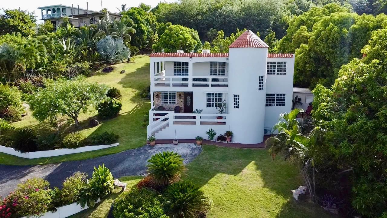 RE/MAX real estate, Puerto Rico, Yabucoa, Coastal Country Living: 4-Bedroom Home with Ocean Views in Yabucoa, PR