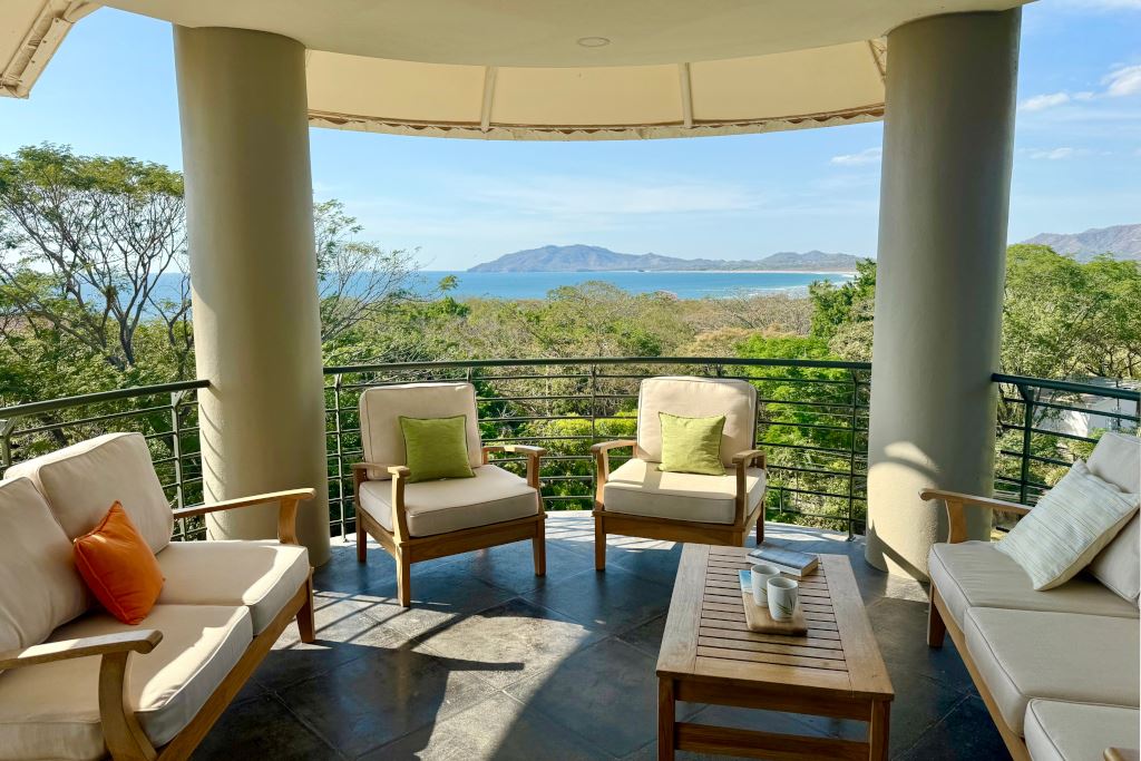 RE/MAX real estate, Costa Rica, Tamarindo, La Perla 134 - Fabulous ocean views over Tamarindo and Playa Grande