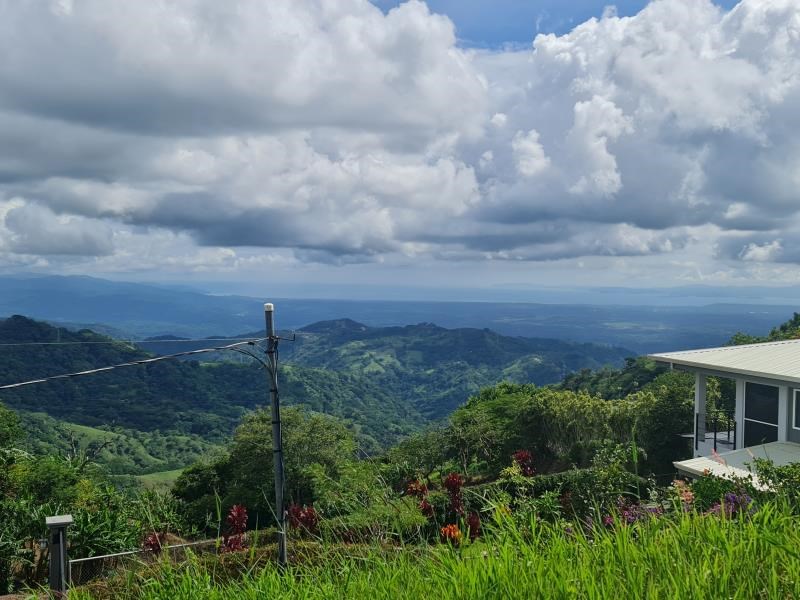 1001m2 lot in Alta del Monte with views of the Gulf of Nicoya