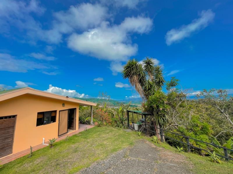 Remax real estate, Costa Rica, Mora, Apartment for rent. Discover your oasis of tranquility in Ciudad Colón! 
