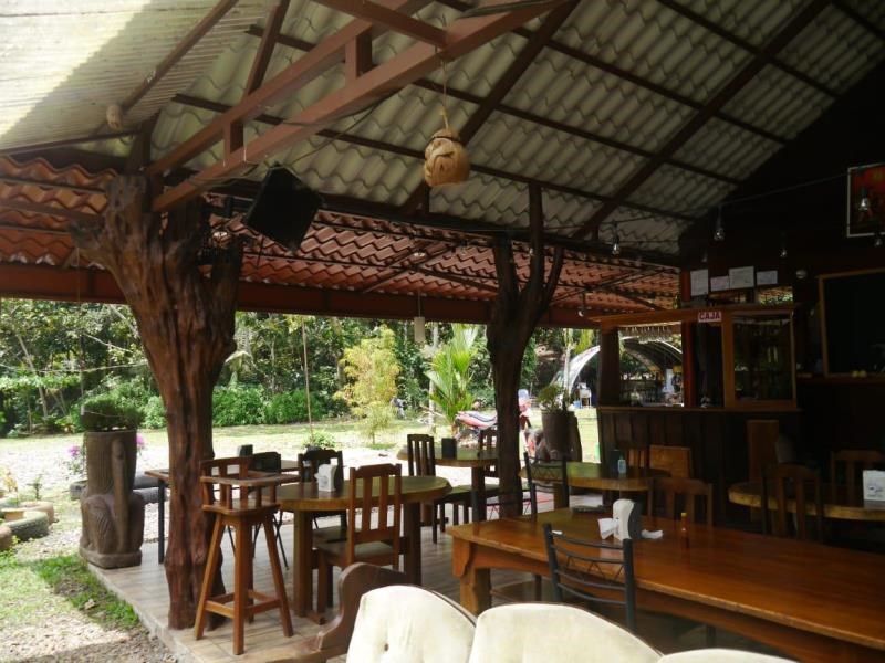 Bar and restaurant 30 minutes from la fortuna , arenal , costa rica