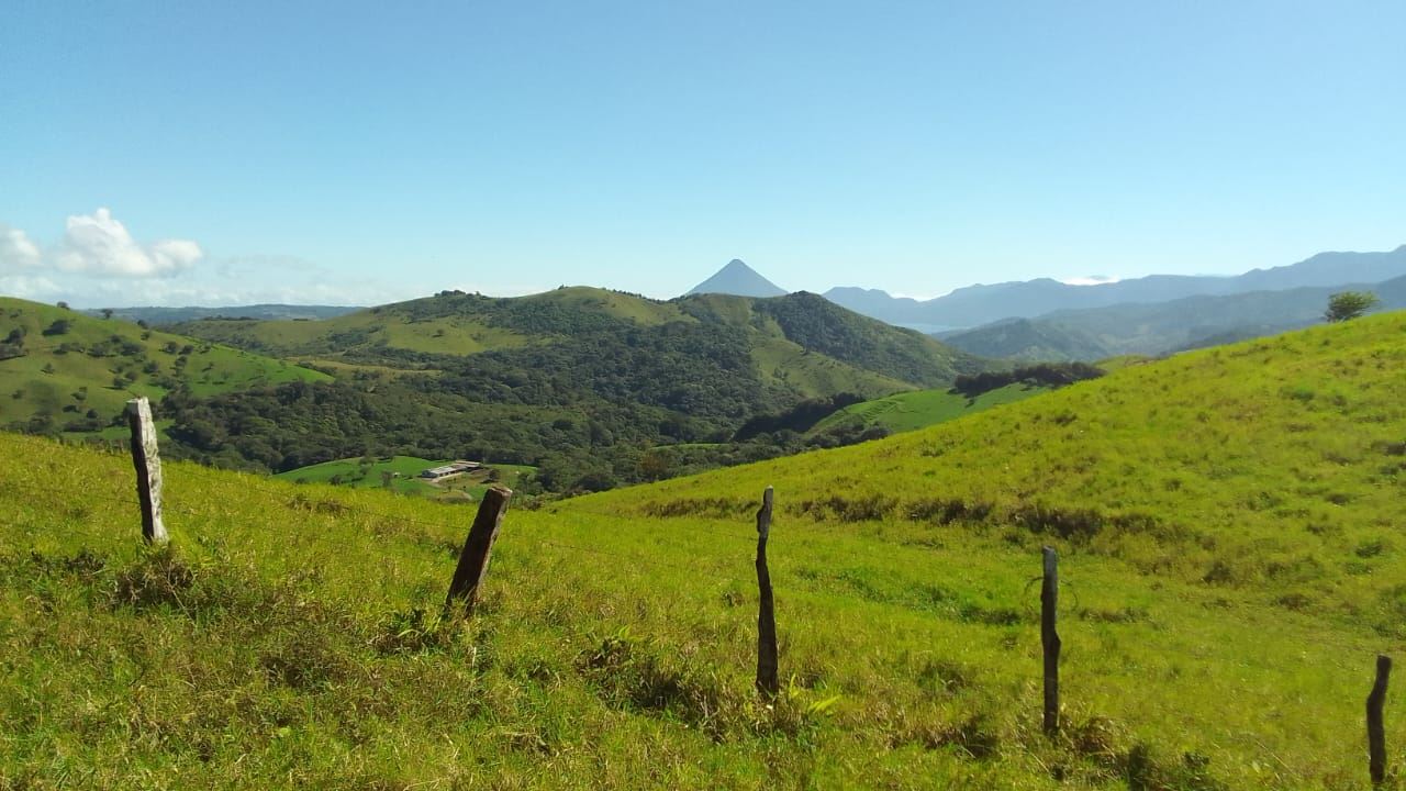 RE/MAX real estate, Costa Rica, Tilaran - Tronadora, 55.4-Hectare Farm with Dairy, Cattle, and Tourism Development Potential – Prime Location Near Lake Arenal and Arenal Volcano