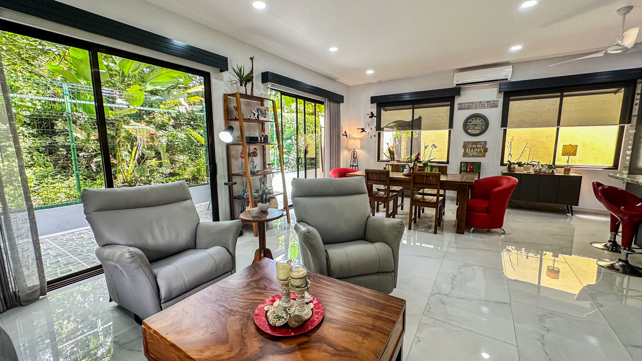 Casa Pacifica - Beautiful Home within a Peaceful Gated Community in Quepos