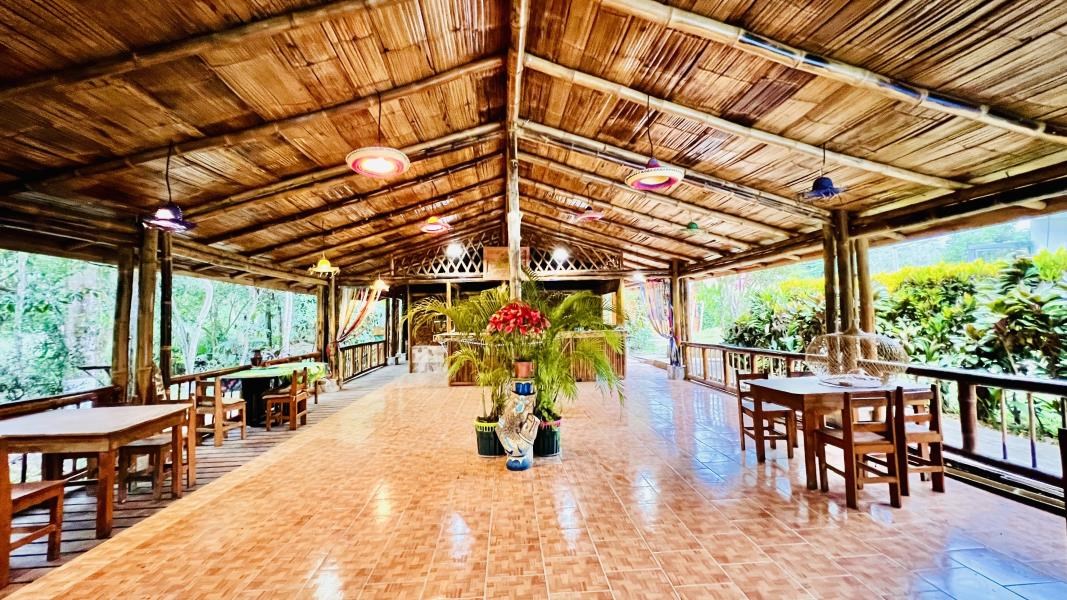 RE/MAX real estate, Costa Rica, Pérez Zeledón, Riverside Eco Ranch with 2 houses, restaurant and 2 pools - Endless business possibilities