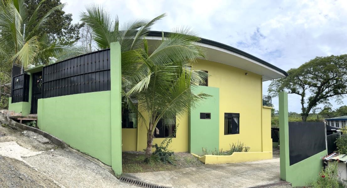 Your home in Manuel Antonio awaits you: property 10 minutes from the beach.