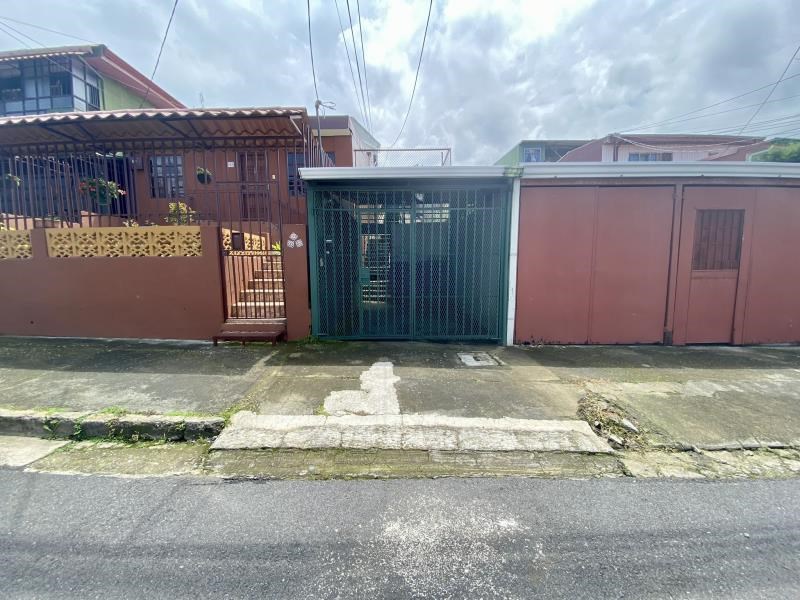 GREAT INVESTMENT OPPORTUNITY - HOUSE FOR SALE IN GUADALUPE, GOICOECHEA