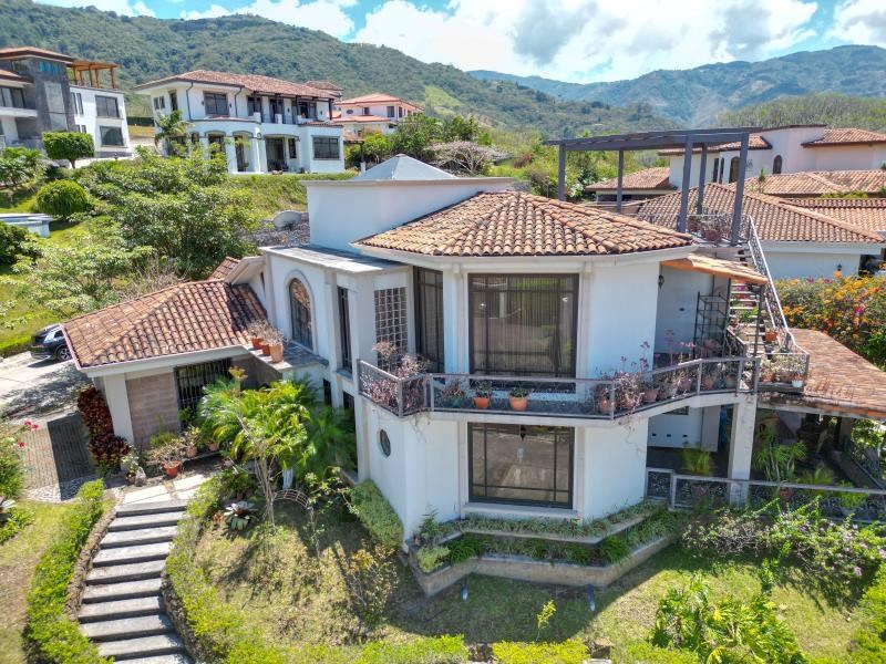 RE/MAX real estate, Costa Rica, Santa Ana, LUXURY HOME IN ALTO PALOMAS SANTA ANA