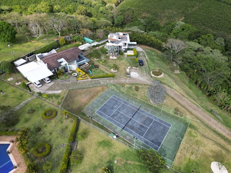 RE/MAX real estate, Costa Rica, Santa Bárbara, FOR SELL CUIDAD REAL PROPERTY WITH 2 LUXURY HOMES AND TENNIS COURT