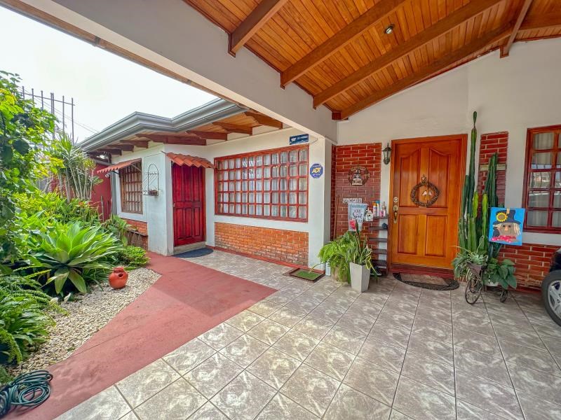 Remax real estate, Costa Rica, San Pablo, FOR SALE HOME IN SAN PABLO HEREDIA