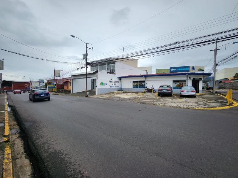 COMMERCIAL BUILDING, RECENTLY REMODELED, LOCATED IN HEREDIA