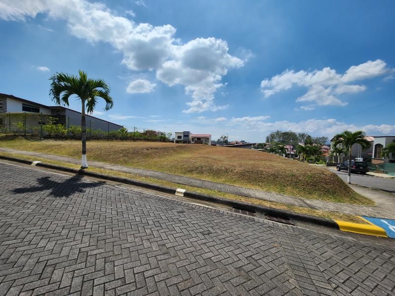 Lot in condominium.