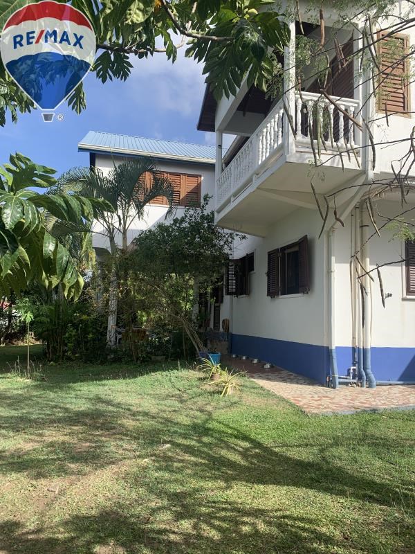 RE/MAX real estate, Saint Lucia, Bongalo, Experience Tropical Paradise at Kaï Papaï: A Majestic Villa